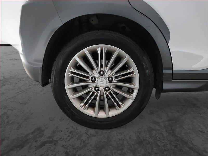 Hyundai Kona (2020) 1.6 T-GDI, Automat, Kůže - fotka 15 z 17