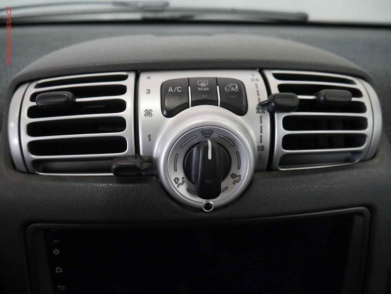 Smart Fortwo (2008) 1.0i Coupe, AT, panorama, AC - fotka 12 z 14