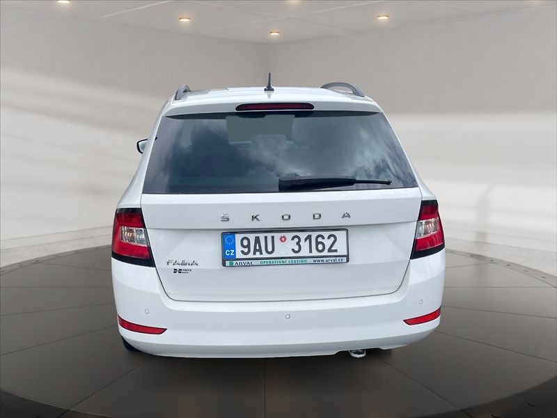 Škoda Fabia 1,0 TSI 70 Ambition - fotka 5 z 11