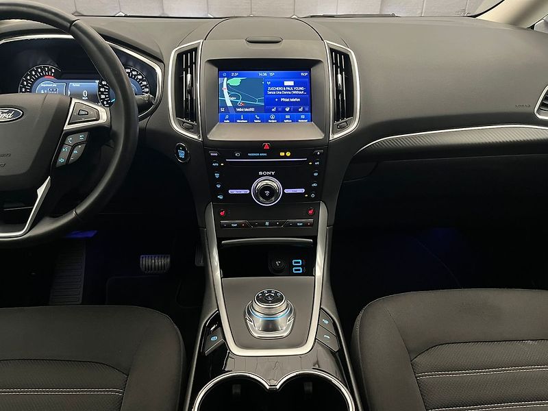 Ford Galaxy 2.5 HEV TITANIUM 7 míst - fotka 14 z 70