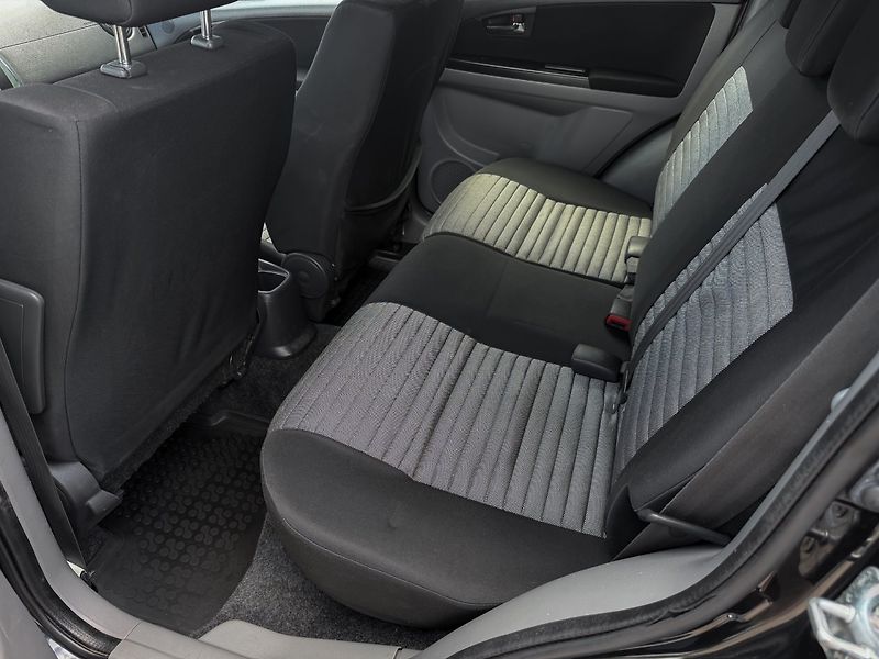 Suzuki SX4 1.6 4x4 PŮVOD ČR - fotka 13 z 23