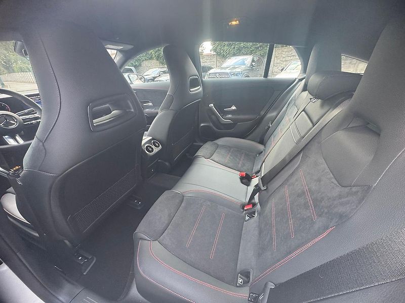 Mercedes-Benz CLA 200 d Shooting Brake AKCE - fotka 12 z 24