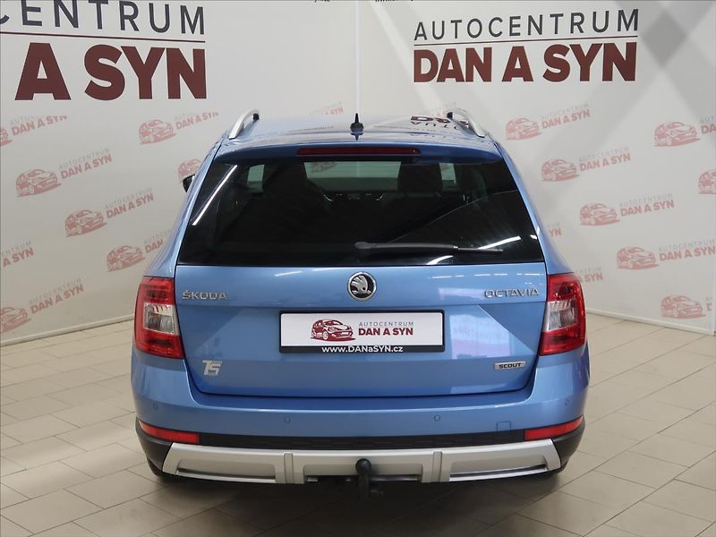 Škoda Octavia 2,0 TDI 135KW DSG SCOUT TOP! - fotka 5 z 39