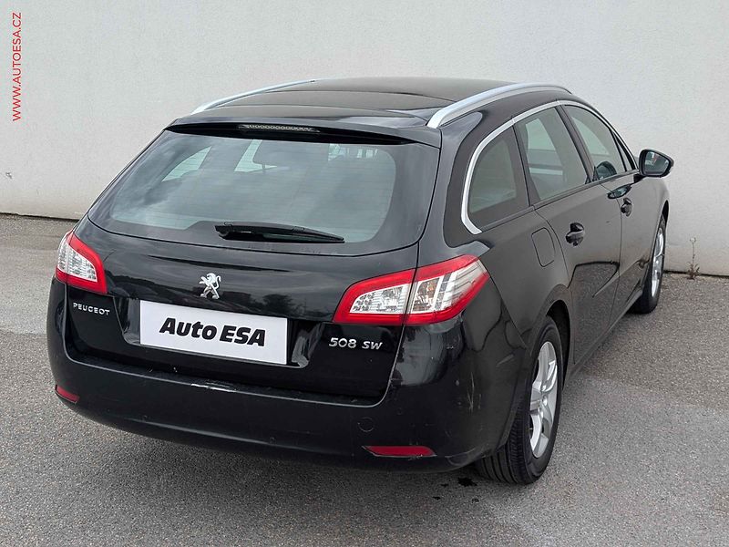 Peugeot 508 (2013) 1.6 eHDi, AT - fotka 4 z 13