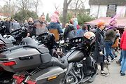 Z příjezdu spanilé jízdy motocyklů do Poděbrad.