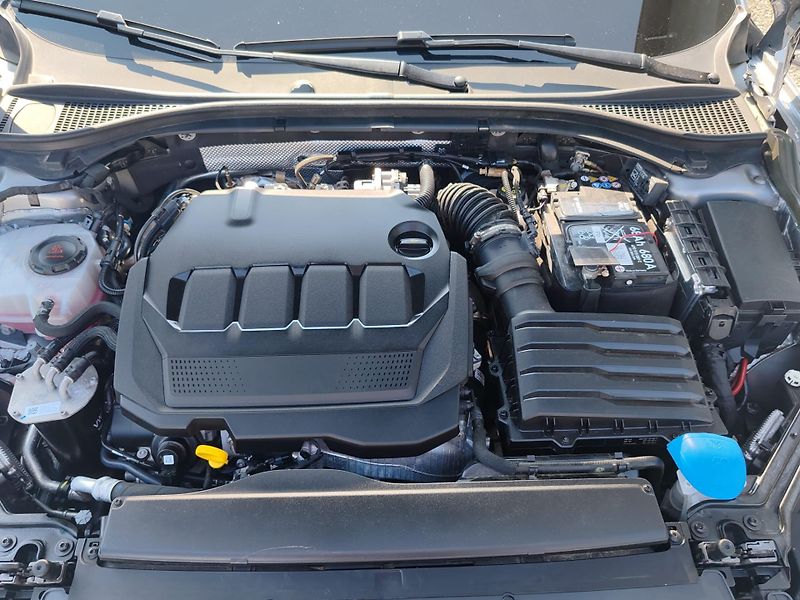 Škoda Superb 2.0 TDI Laurin & Klement 4x4  - fotka 32 z 40