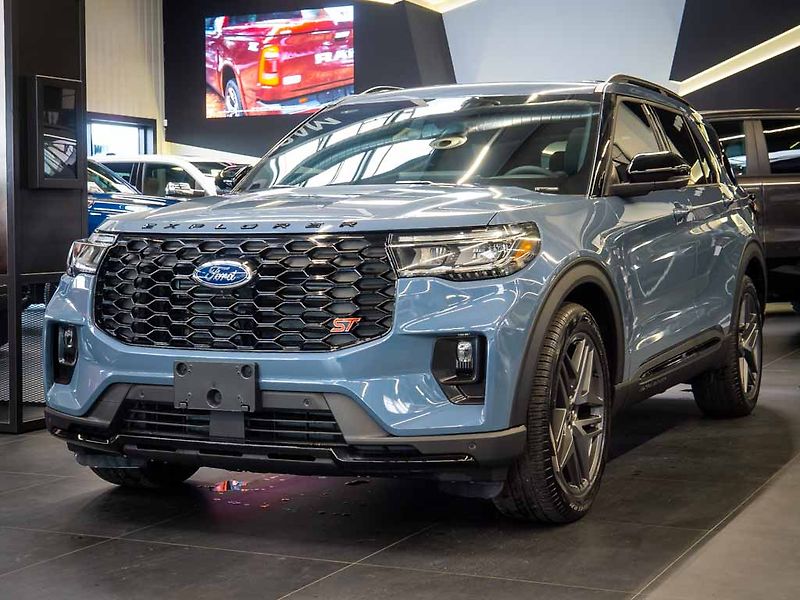 Ford Explorer (2026) 3.0 ST 4WD 21Alu, B&O 980W - fotka 1 z 45
