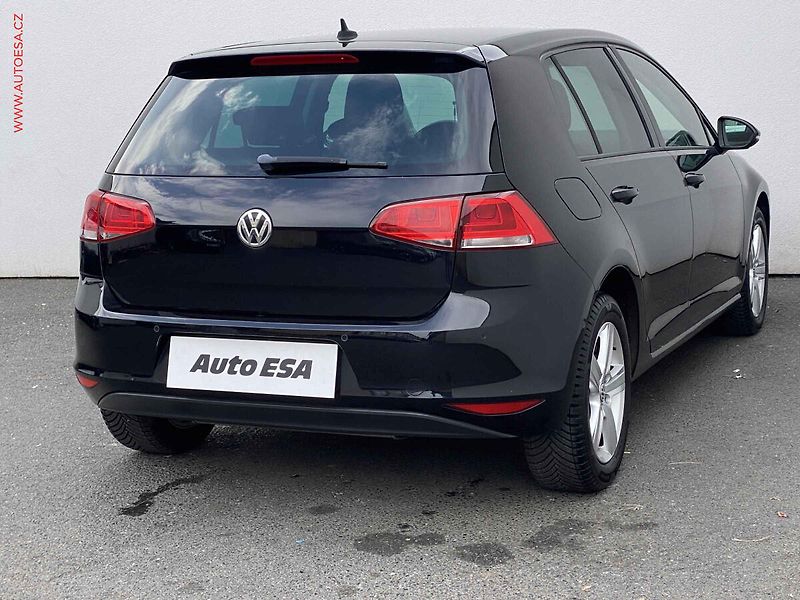Volkswagen Golf (2013) 1.2 TSi VII, Comfortline - fotka 4 z 18
