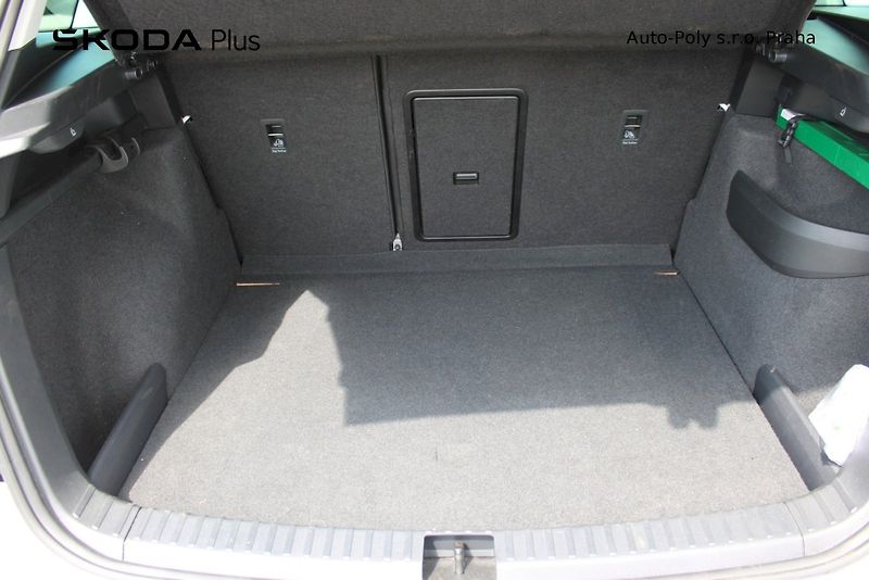 Škoda Karoq (2023) 2.0 TDI 110 kW Style - fotka 23 z 25