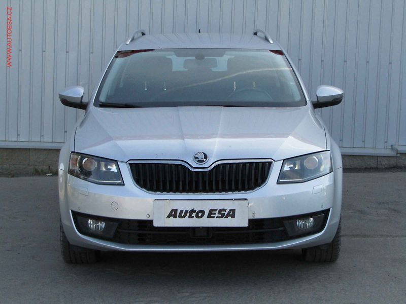 Škoda Octavia (2015) 2.0 TDi, ČR, Style - fotka 2 z 20