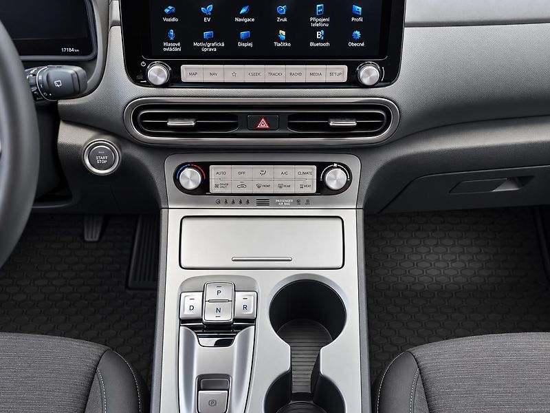 Hyundai Kona STYLE 64kWh NAVI ČR 1 MAJITEL  - fotka 6 z 9