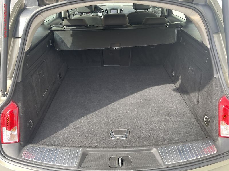 Opel Insignia (2015) 2.0 CDTi, ČR - fotka 7 z 22