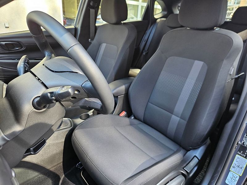Hyundai i20 1,0 T-GDi 66kW, GO Plus! MR26 - fotka 12 z 32