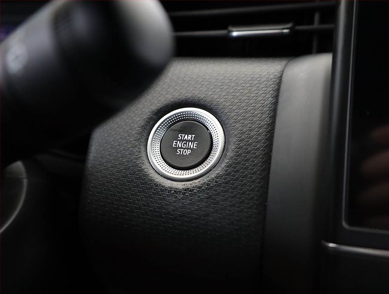 Renault Clio (2022) 1.0 TCe, Kůže, Navi, Tempomat - fotka 15 z 19