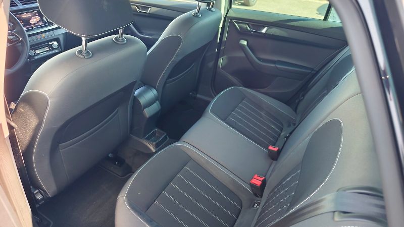 Škoda Fabia (2021) FAB COM STYLE 70TSI/1.0 M5F LE - fotka 13 z 31