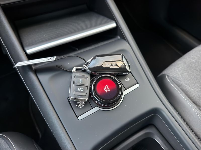 Volkswagen Tayron (2025) 5 LET ZARUKA 7 MÍST 2.0TDI - fotka 16 z 27