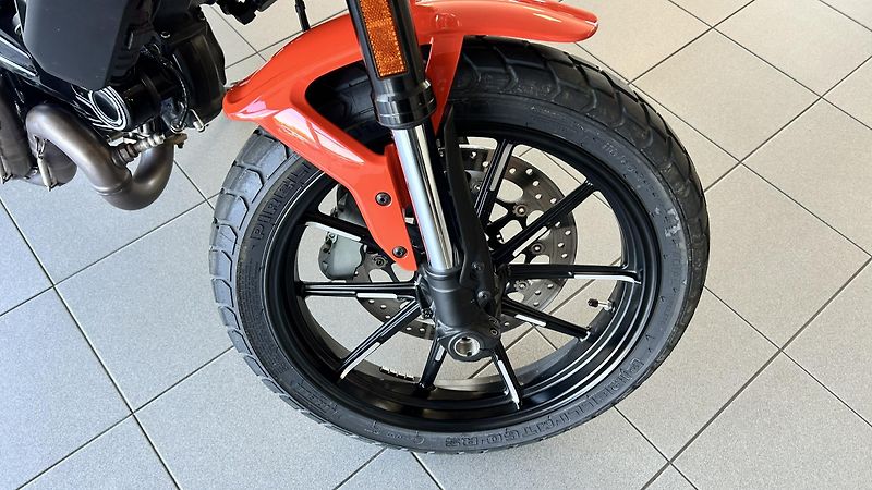 Ducati Scrambler Icon 800 TOP - fotka 9 z 12