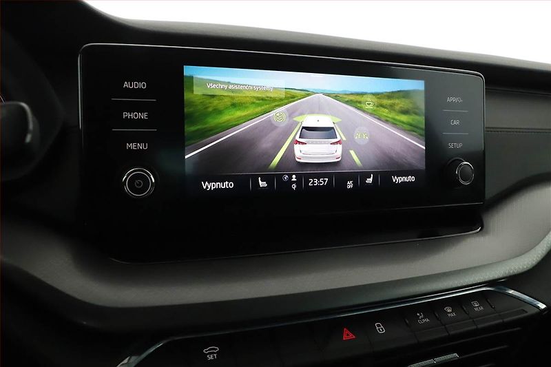 Škoda Octavia (2024) Ambition 1.5 TSI e-tec - fotka 16 z 21