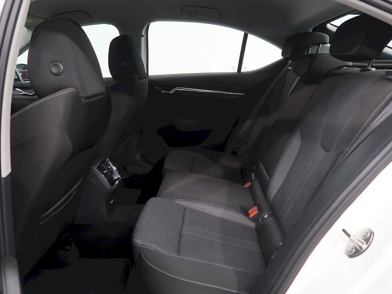 Škoda Octavia (2023) STYLE 1.5TSI e-TEC 110KW DSG - fotka 15 z 35