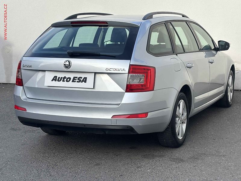 Škoda Octavia (2014) 1.2 TSi, Elegance, park.čidla - fotka 4 z 17