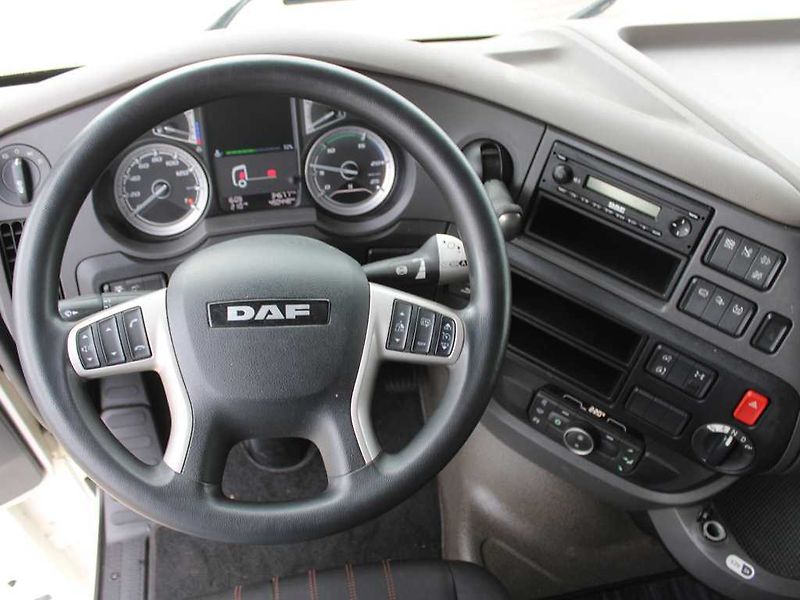DAF XF 530 FT, EURO 6, SUPER SPACE CA - fotka 8 z 20