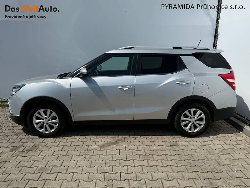 SsangYong Tivoli (2019) 1.6 e-XGi 94 kW DLX - fotka 3 z 21