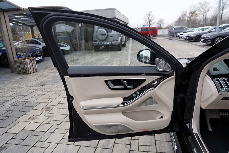Mercedes-Benz Třídy V V 300d L 4Matic Exclusive AMG - fotka 29 z 45