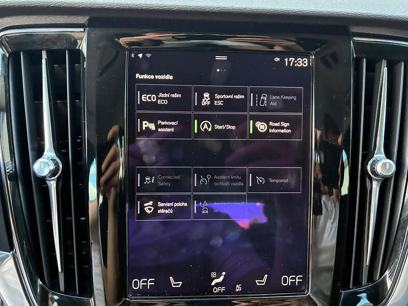 Volvo V90 (2017) 2.0D, 110KW - fotka 15 z 21
