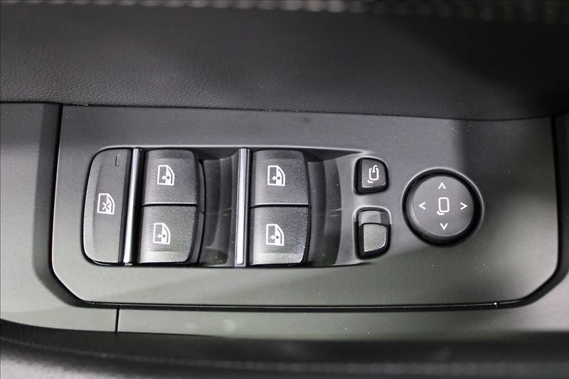 BMW X6 3,0 XDrive M paket, 1.majitel - fotka 15 z 38