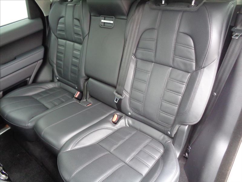 Land Rover Range Rover Sport 4,4 SDV8 Autobiography - fotka 24 z 59