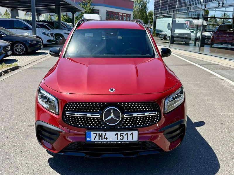 Mercedes-Benz GLB (2020) 250 4MATIC - fotka 3 z 45