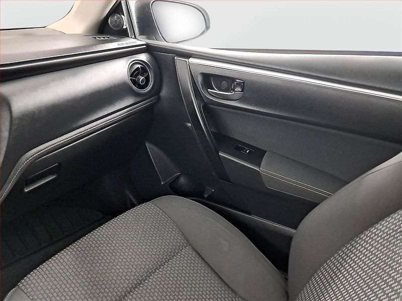 Toyota Corolla (2018) 1.6 Valvematic, Serv.kniha - fotka 8 z 19