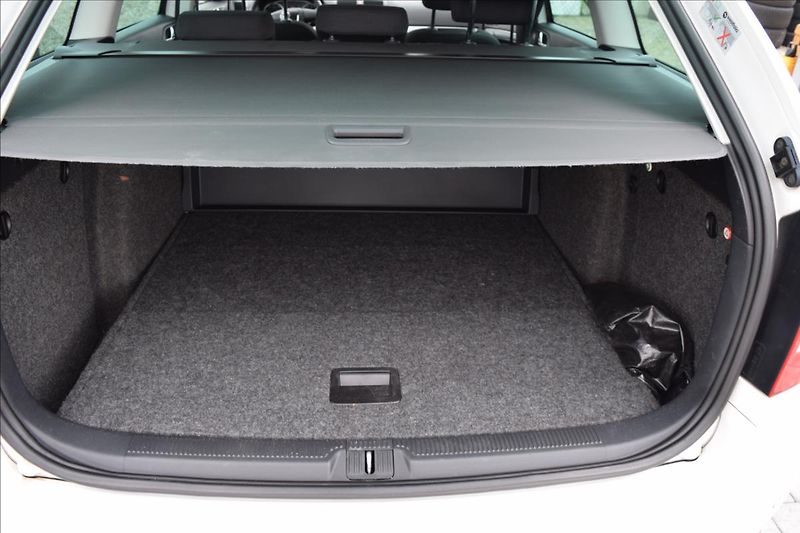 Škoda Octavia 1,2 TSI 77KW 2XKOLA XENONY - fotka 25 z 43
