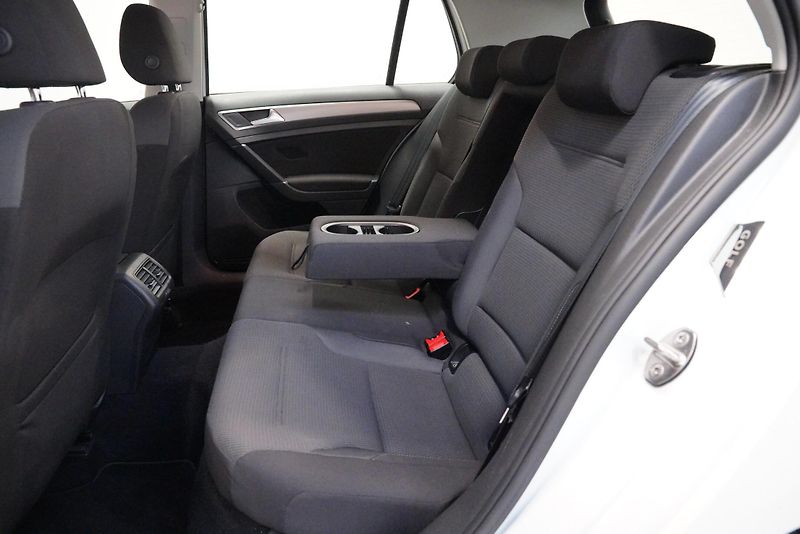 Volkswagen Golf - fotka 23 z 24