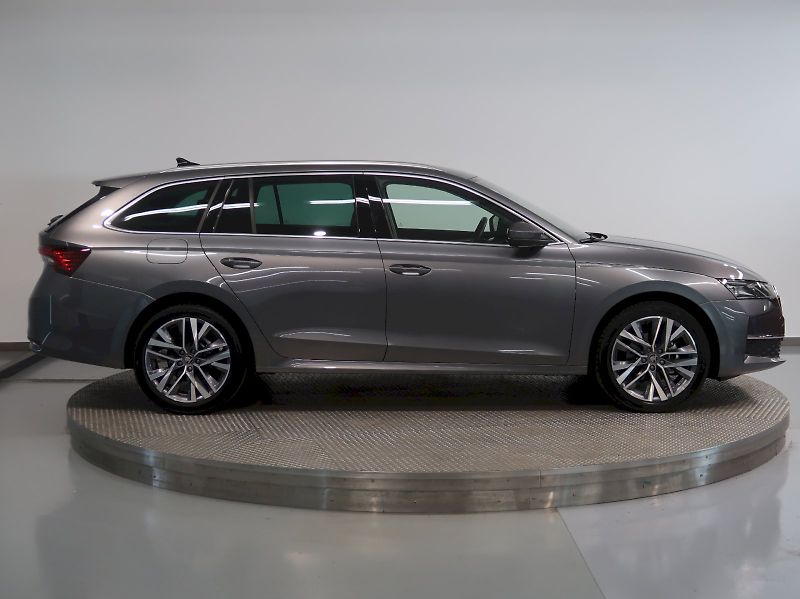 Škoda Octavia (2026) TOP SELECTION 2.0TDI 110KW DSG - fotka 8 z 44