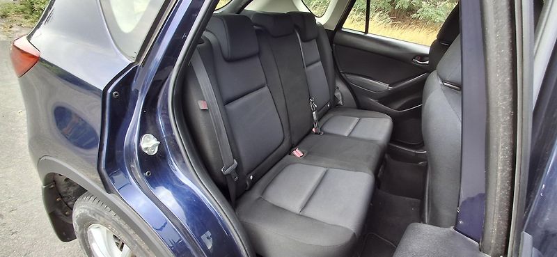 Mazda CX-5 2.0 benzin 121 kw Rezervace - fotka 11 z 37