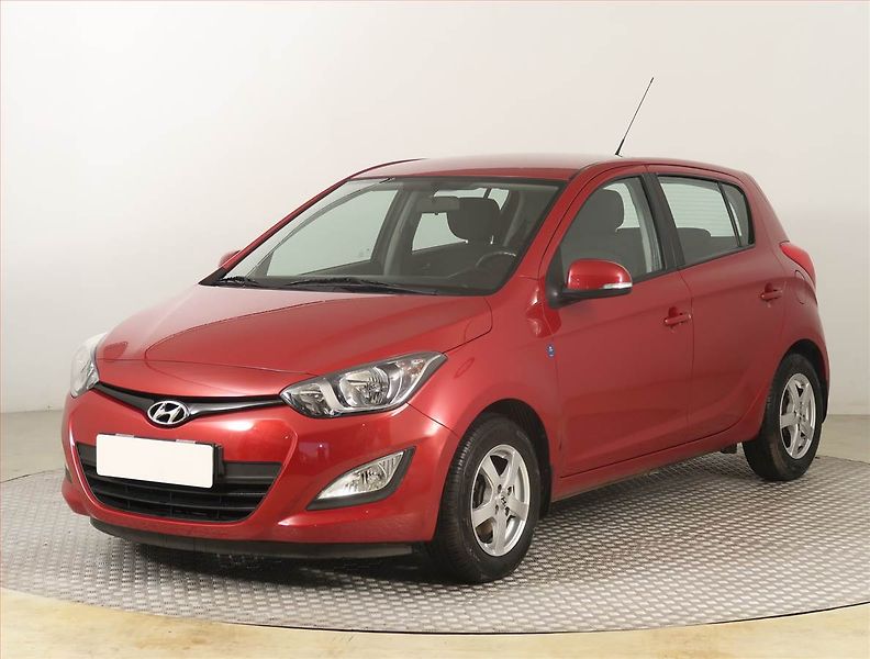 Hyundai i20 (2014) 1.2, Serv.kniha - fotka 2 z 15