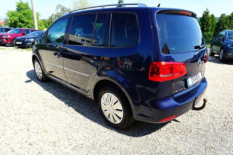Volkswagen Touran (2011) 2,0 TDI 103 kW - fotka 7 z 48