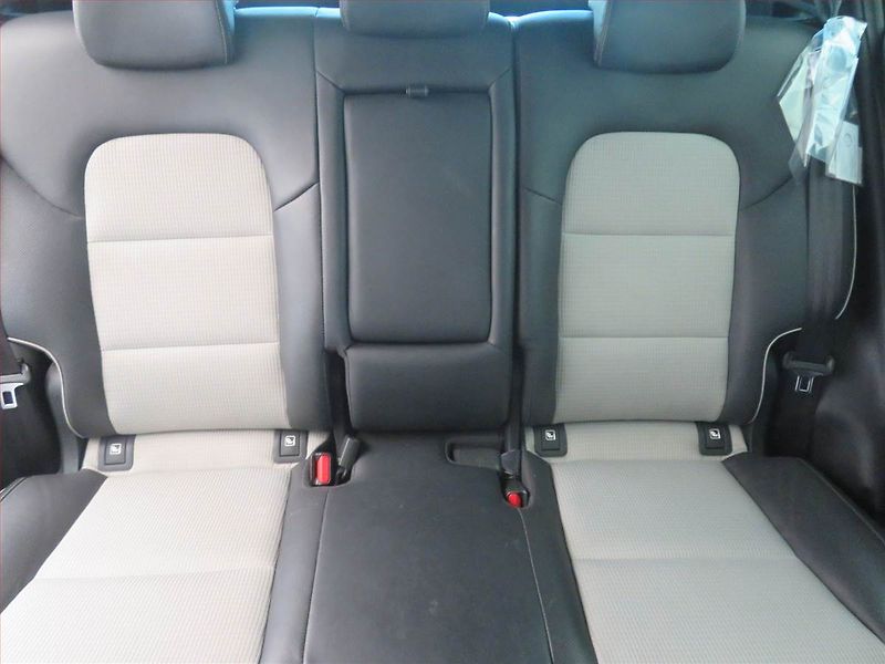 Kia Sportage (2018) GT Line 1.6 T-GDI, 4X4 - fotka 10 z 19