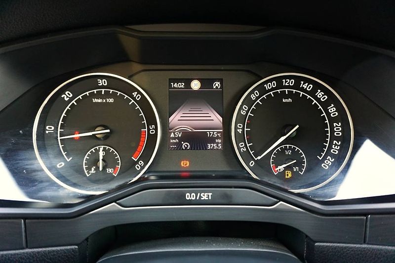 Škoda Superb (2016) STYLE PLUS 2,0 TDI 110 kW - fotka 38 z 53