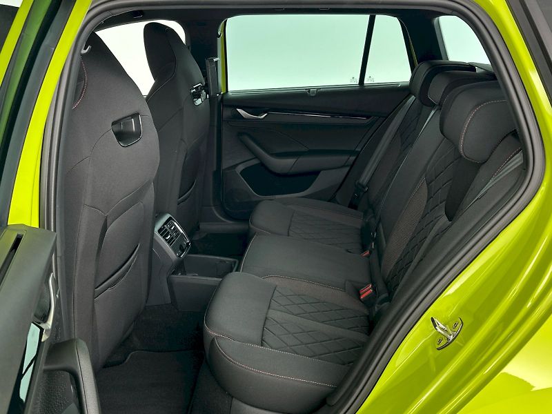 Škoda Octavia (2025) Combi DSG 2.0TSI 195kW RS - fotka 8 z 35