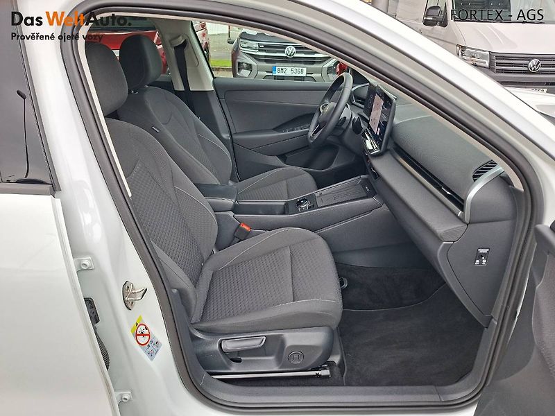 Volkswagen T-Roc (2026) Life 1.5 eTSI,DSG,85kW,Záruka - fotka 16 z 30