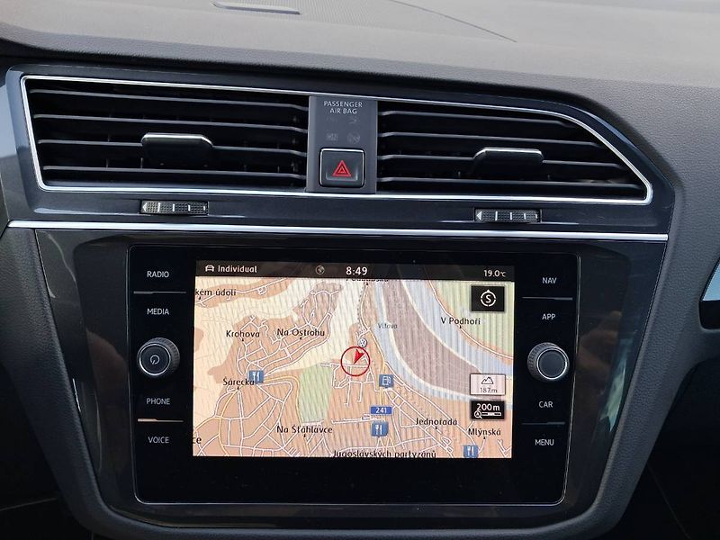 Volkswagen Tiguan (2018) COMFORTLINE 2.0 TSI / 132 kW D - fotka 11 z 35