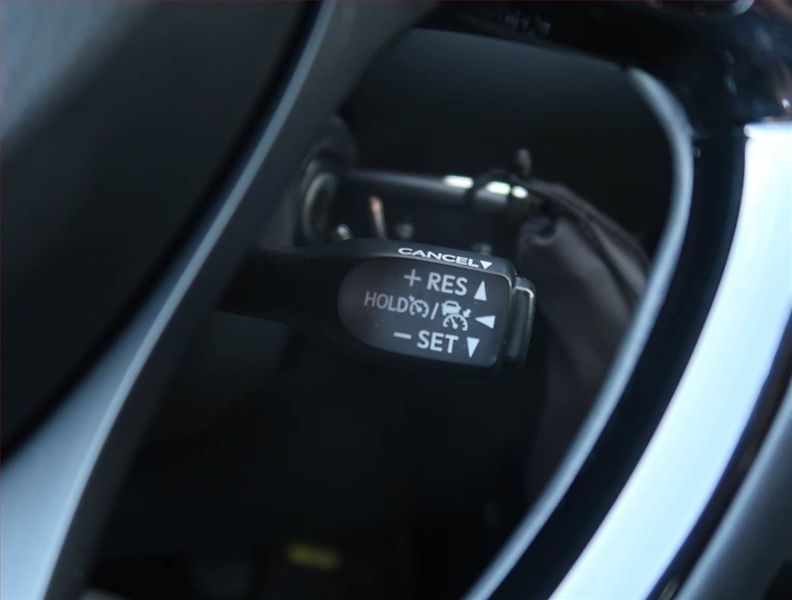 Toyota C-HR (2021) 1.2 Turbo, Serv.kniha - fotka 16 z 20