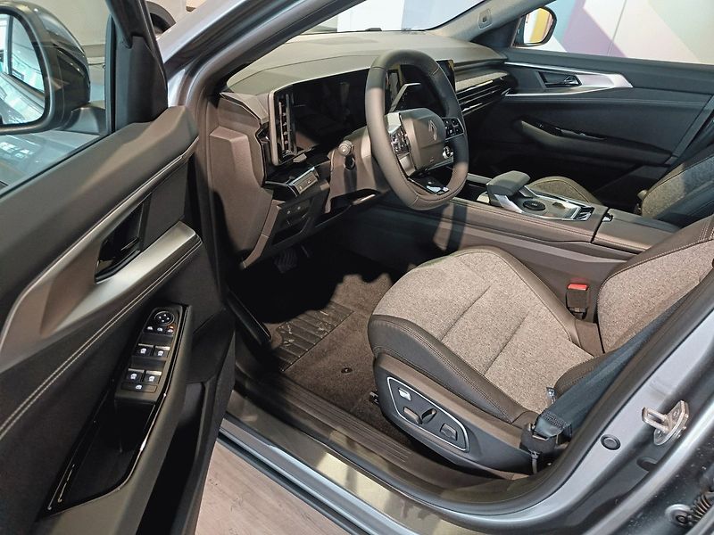 Renault Austral (2026) full hybrid E-Tech 200 - fotka 10 z 14