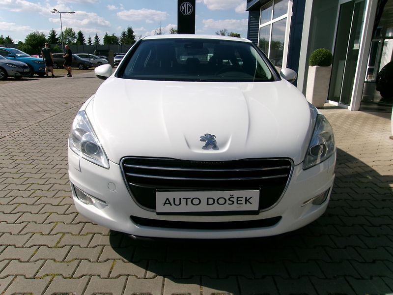 Peugeot 508 2.0 HDI sedan - fotka 2 z 17