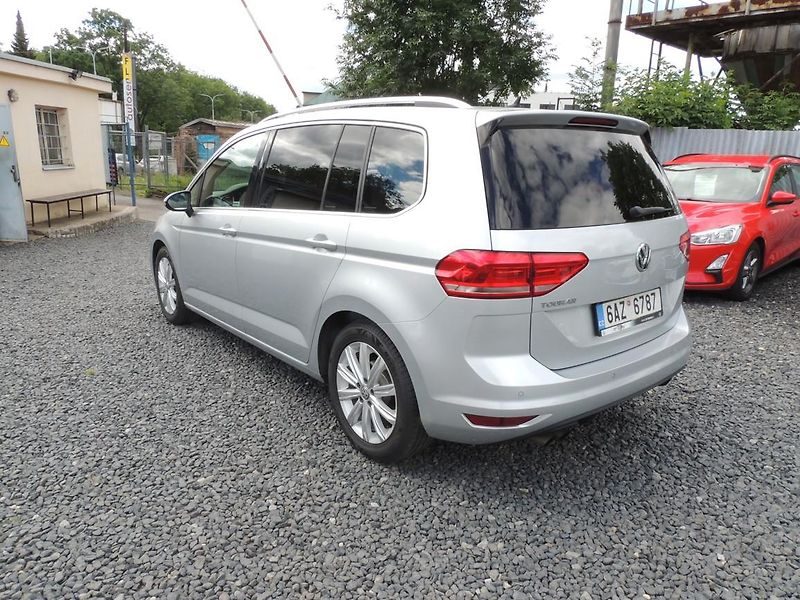 Volkswagen Touran (2018) 1.4TSi,110kw,7míst,Top výbava, - fotka 6 z 55
