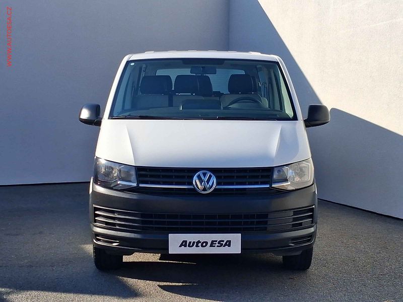 Volkswagen Transporter (2017) 2.0TDi L2 9míst, TZ - fotka 2 z 17