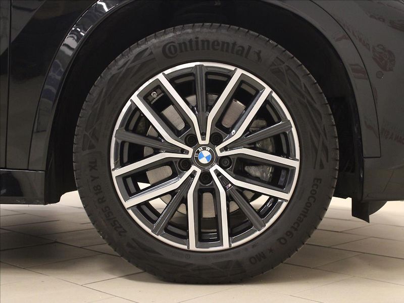 BMW X1 2,0 xDrive 23i M-paket zánovní - fotka 33 z 34