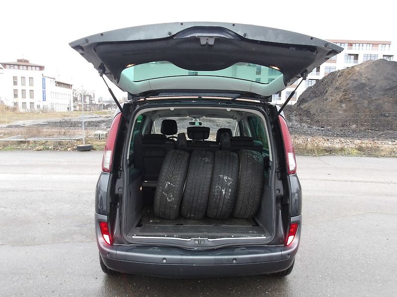 Renault Espace 2,0DCi 110kW 2 x ALU KOLA - fotka 31 z 36